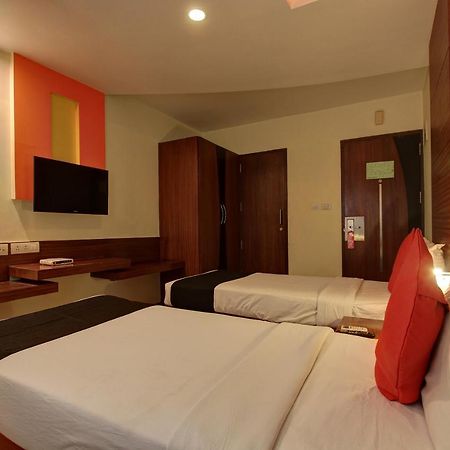 Capital O 80566 Hotel Mayank Bilāspur Eksteriør bilde