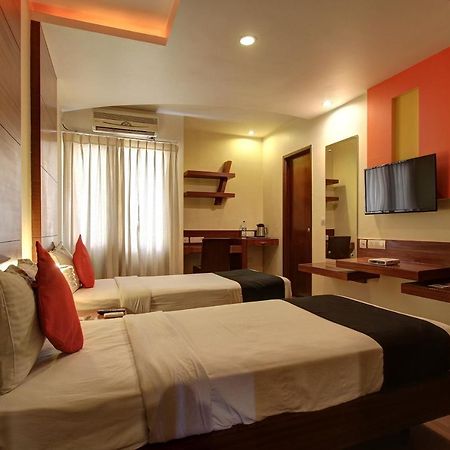 Capital O 80566 Hotel Mayank Bilāspur Eksteriør bilde