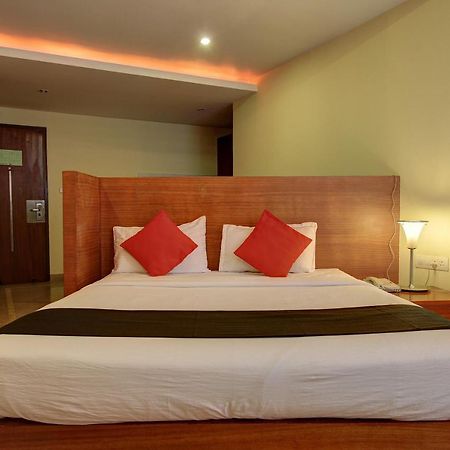 Capital O 80566 Hotel Mayank Bilāspur Eksteriør bilde